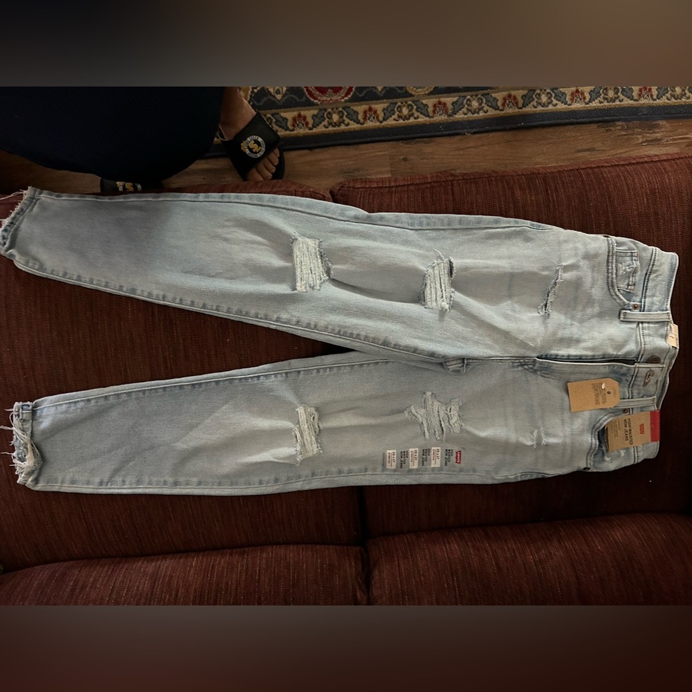 1 pair Levi faded mom jeans new with tags size 26x27.